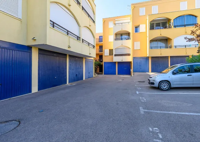 Port-5 By Interhome Daire